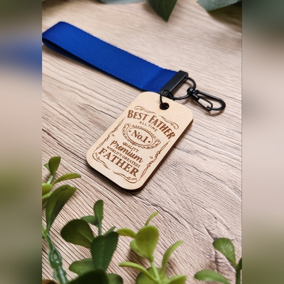 DAD GIFT!!! Keychain Wristlet with Laser Engraved Pendant - Best Father Ever - Picture 7 of 9